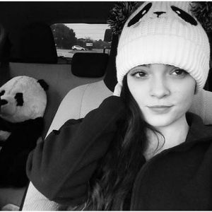 Meet your Posher, Lacey